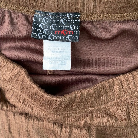 Flowy A-line brown skirt - Picture 2 of 3